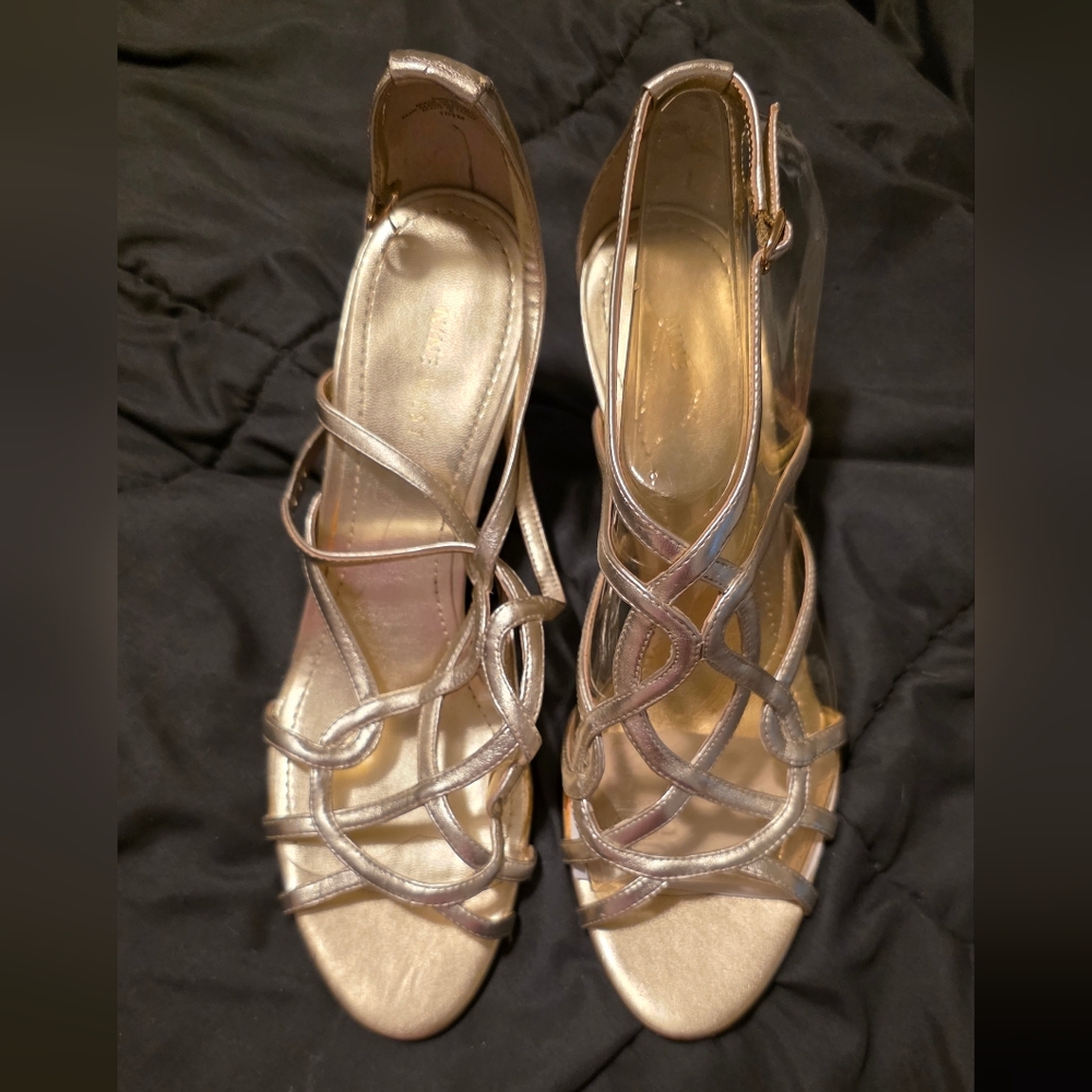 Nine West Gold Strappy Cork Wedge Sandals Size 10.5M NWOB